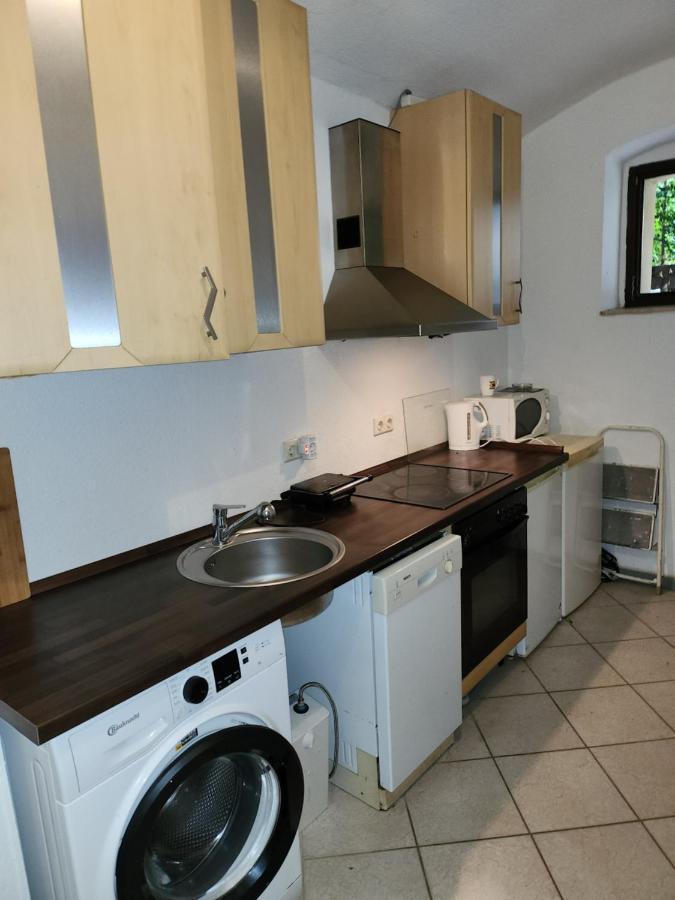 Halle, Top -Preise, 79 Qm Sd Fewo, Eg, Wahlweise Mit 1- 3 Dz, Tv Lounge, Kueche, Bad Wc Einfach Und Gut, Langzeitmieter Vb Preise Halle  Exteriér fotografie