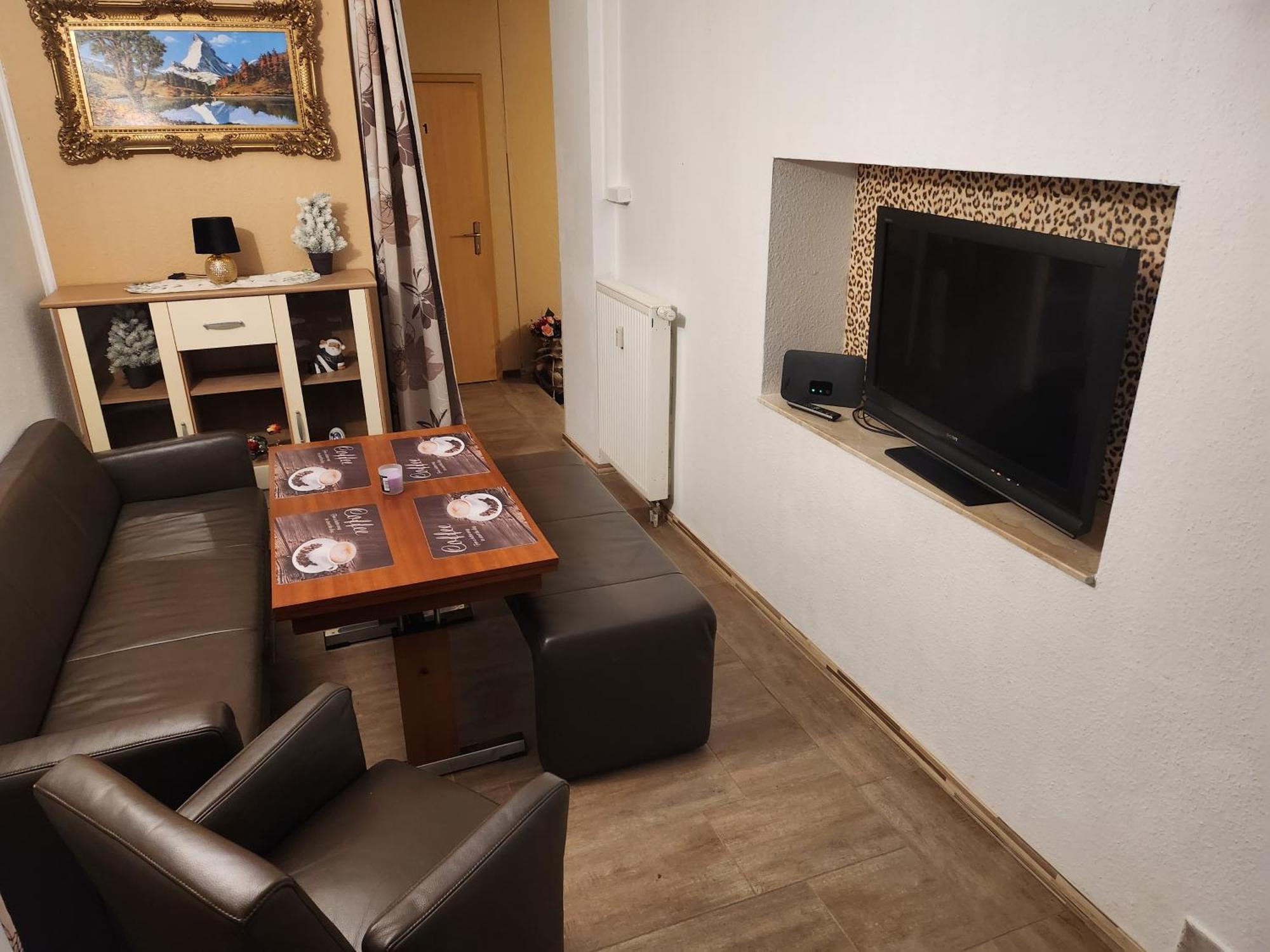 Halle, Top -Preise, 79 Qm Sd Fewo, Eg, Wahlweise Mit 1- 3 Dz, Tv Lounge, Kueche, Bad Wc Einfach Und Gut, Langzeitmieter Vb Preise Halle  Exteriér fotografie