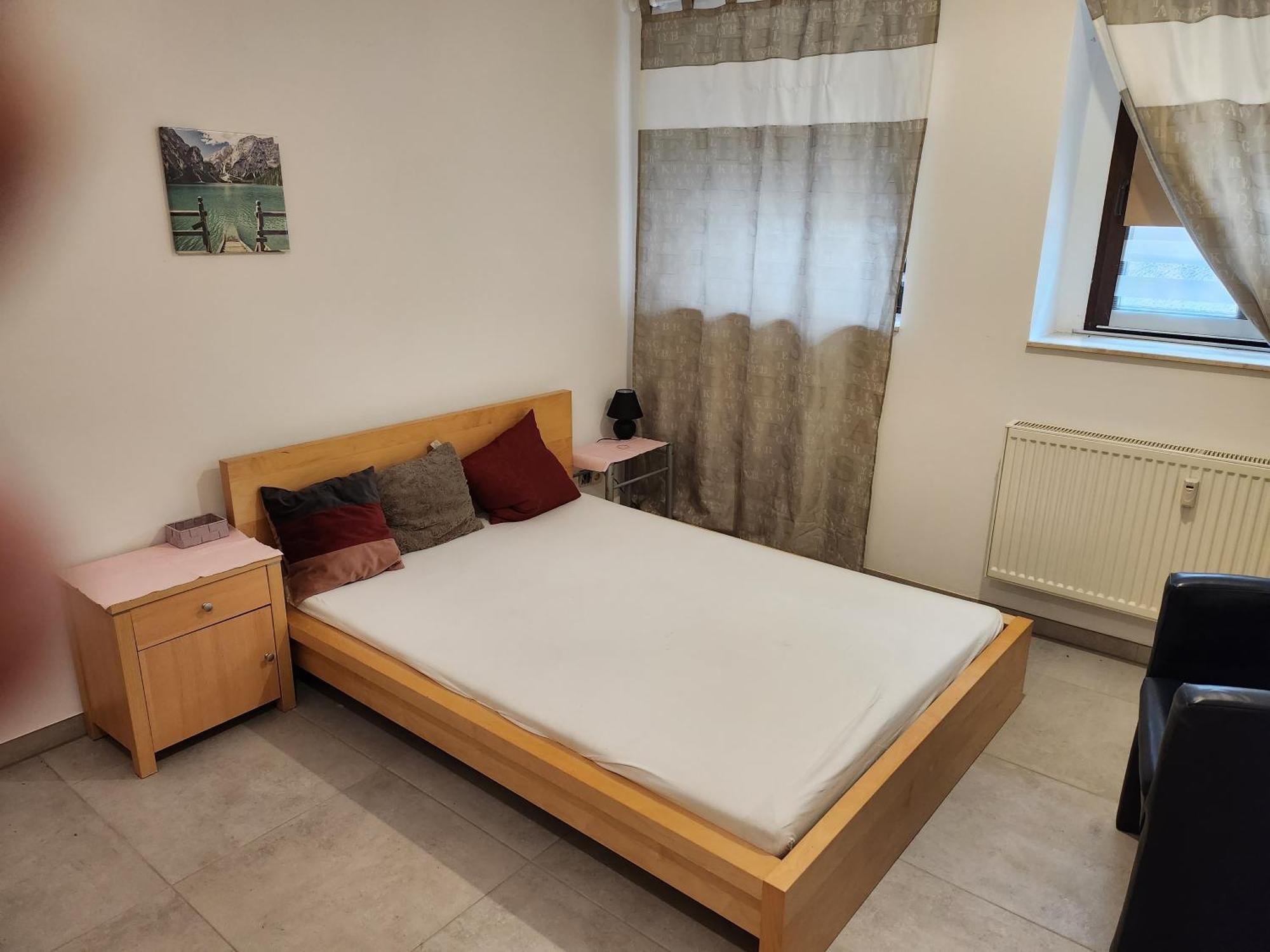 Halle, Top -Preise, 79 Qm Sd Fewo, Eg, Wahlweise Mit 1- 3 Dz, Tv Lounge, Kueche, Bad Wc Einfach Und Gut, Langzeitmieter Vb Preise Halle  Exteriér fotografie